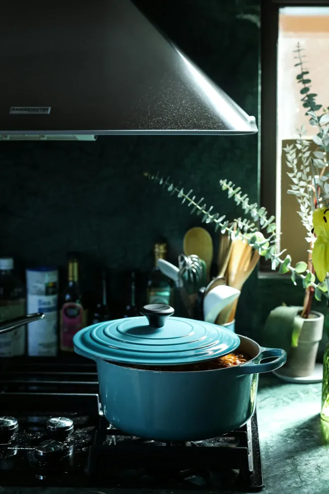 Le pot au feu, par Nyckie Alause