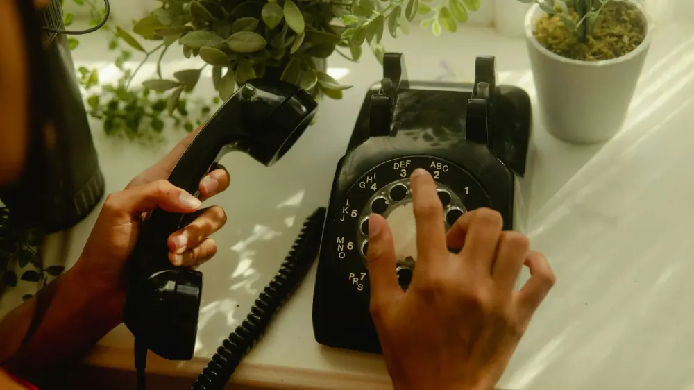 Allo? par Didier Chabbert