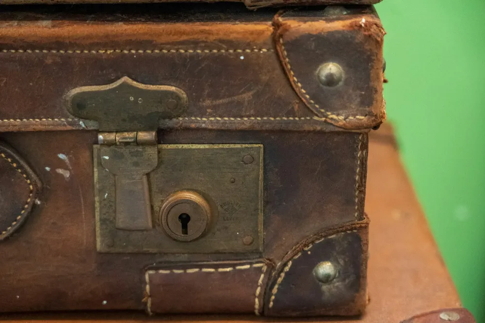 Valise pour une destination inconnue, par Roselyne Crohin